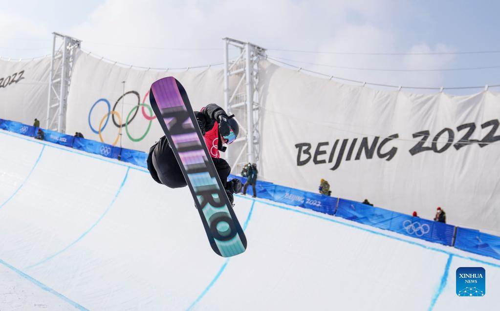 Highlights of men's snowboard halfpipe qualification of Beijing 2022Xinhua