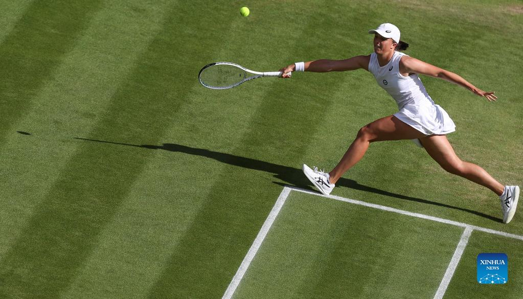 Wimbledon: France's Alizé Cornet knocks out world number one Iga Swiatek
