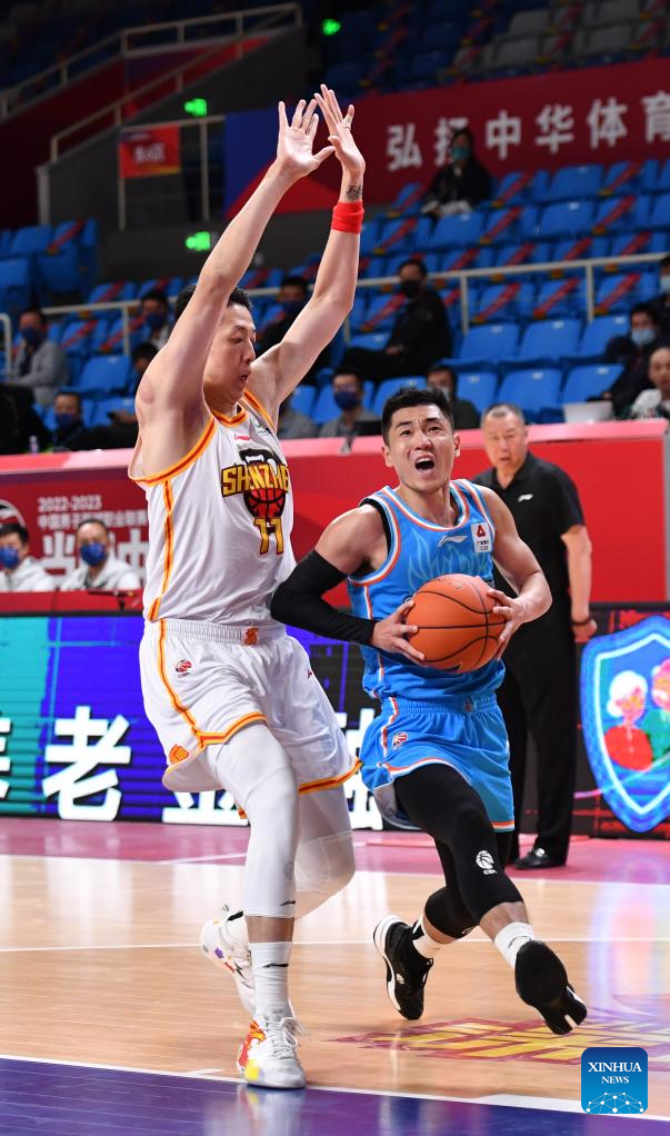 CBA 36th round match: Shandong Heroes vs. Qingdao Eagles - Xinhua