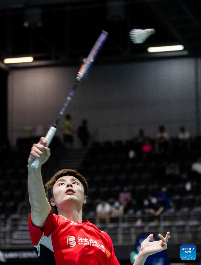 China's Shi, Lu to meet in badminton Australian Open men's singles