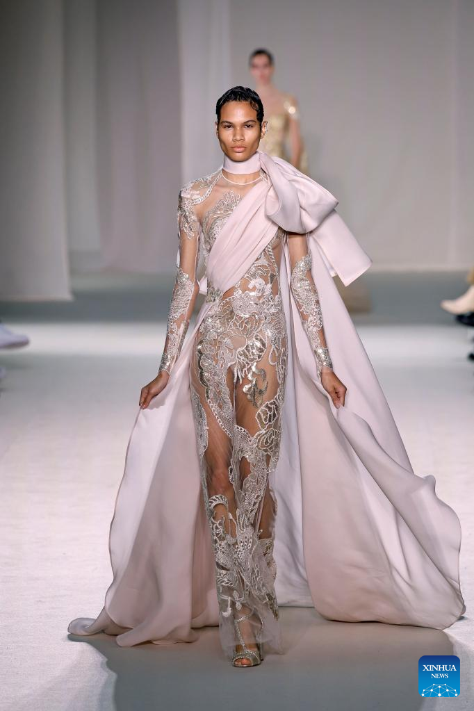 Spring-Summer 2023 Haute-Couture Show