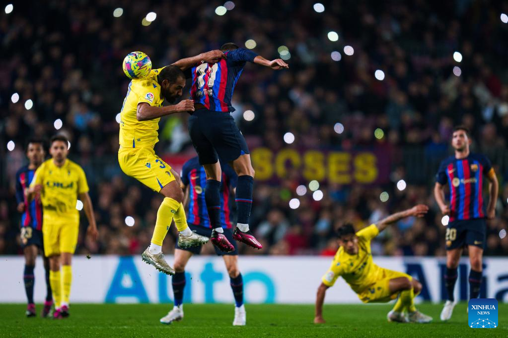 Barcelona beats Villarreal 1-0 to go 11 points clear of Real Madrid at the  top of La Liga