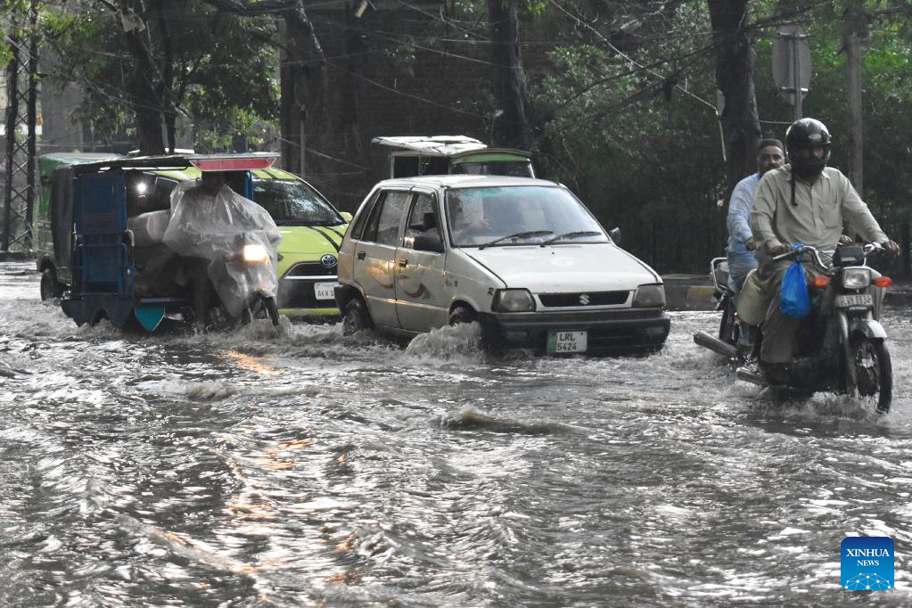 Heavy rainfall hits Lahore, PakistanXinhua