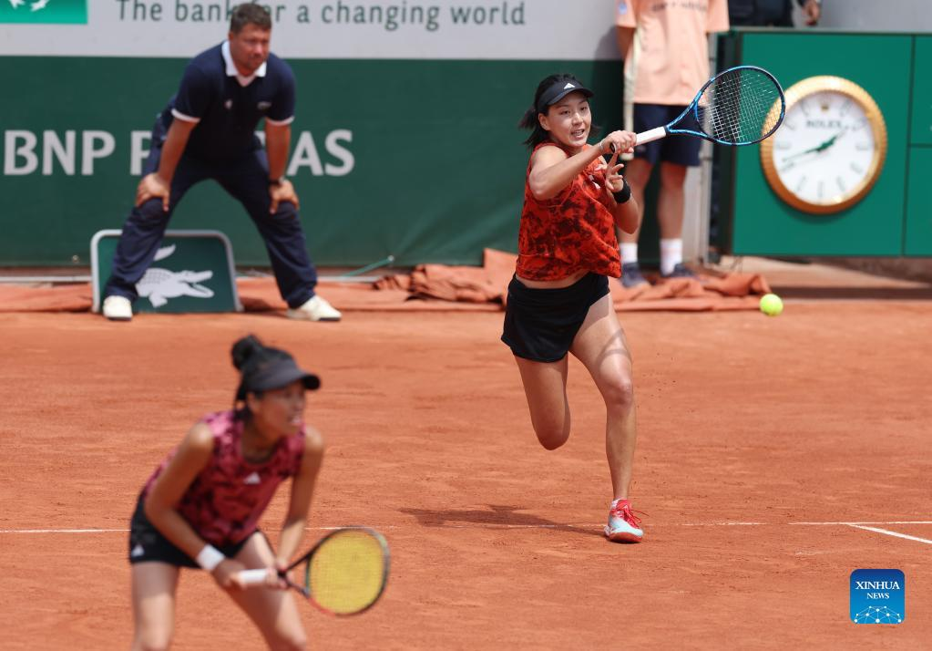 Wang and Hsieh clinch women's doubles title at Roland Garros-Xinhua