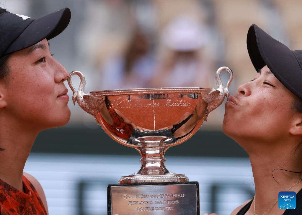 Wang and Hsieh clinch women's doubles title at Roland Garros-Xinhua