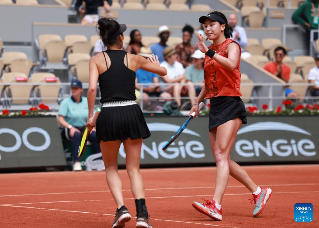 Wang and Hsieh clinch women's doubles title at Roland Garros-Xinhua