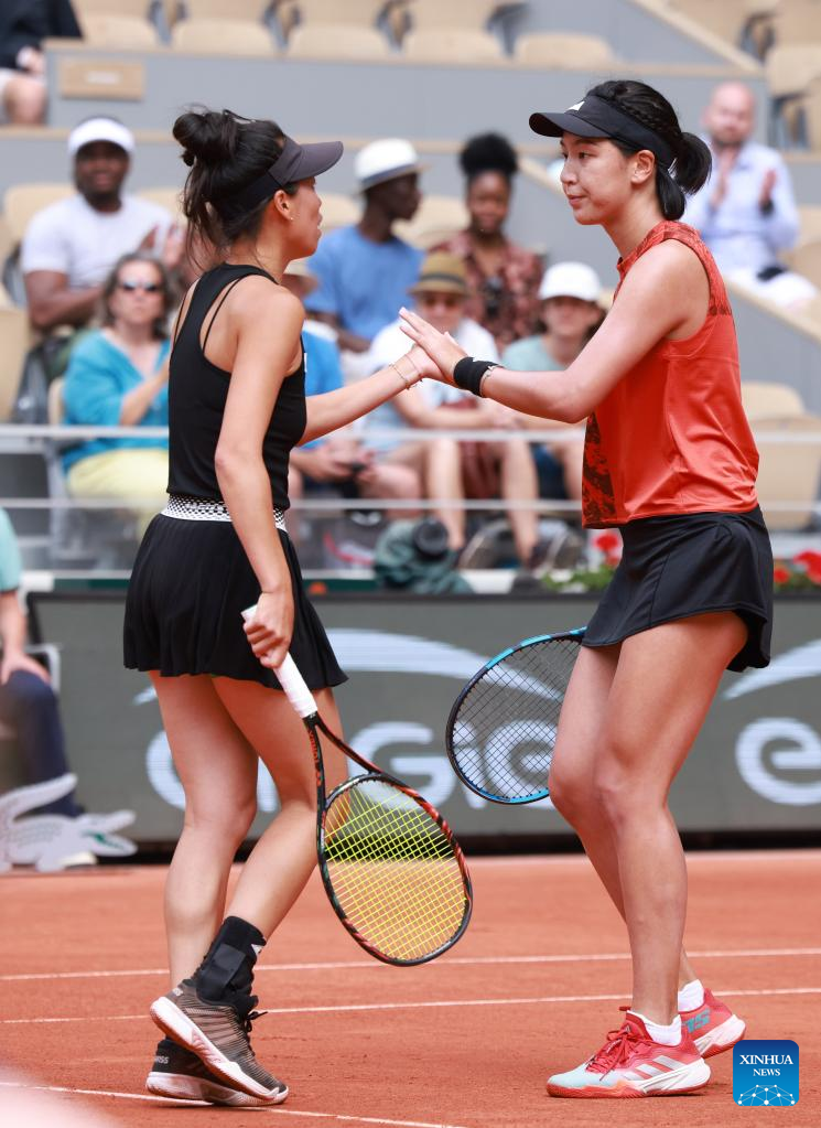 Wang and Hsieh clinch women's doubles title at Roland Garros-Xinhua