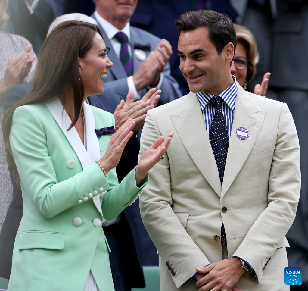 Roger Federer shows up at Wimbledon in London-Xinhua