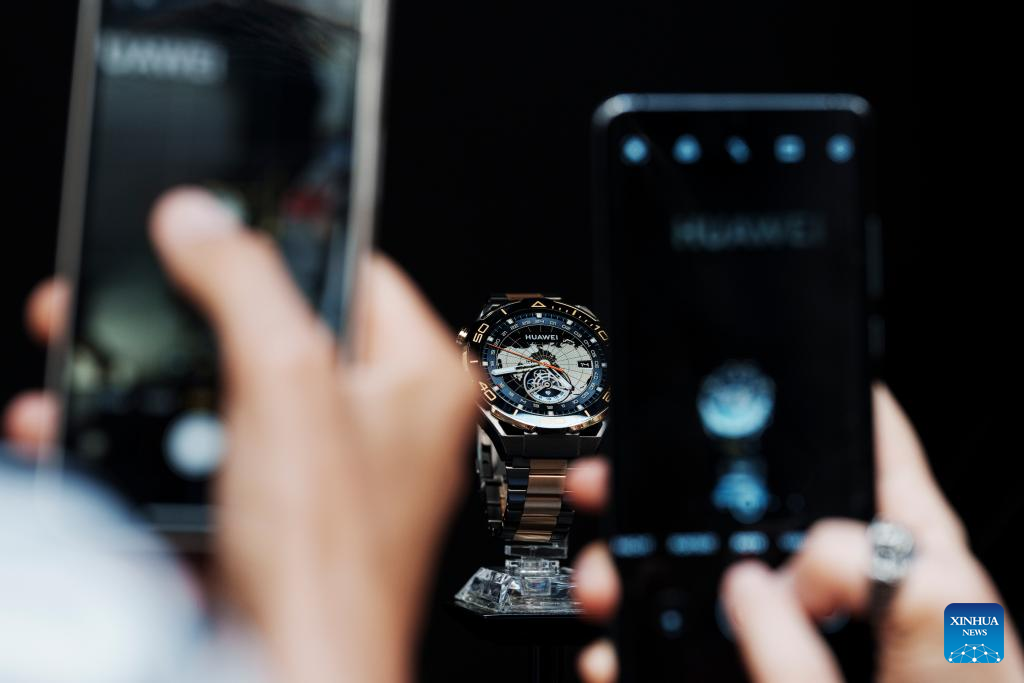 Huawei launches cutting-edge smartwatch in Barcelona-Xinhua