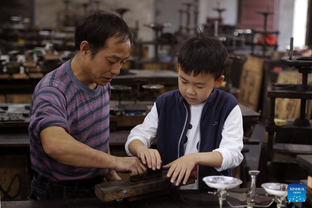 Hu Kaiwen Ink Factory (Tunxi) - History,Highlights, Location & Tips