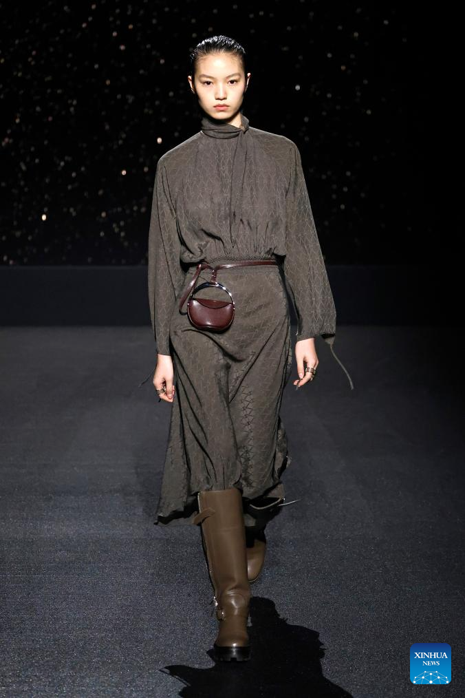 In pics Hermes Readytowear Fall/Winter 20242025 collectionsXinhua