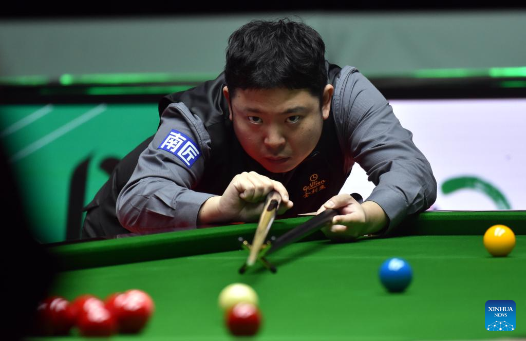 SNOOKER　251 Snooker Table – WorkZen Interiors