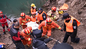 5 bodies found in E. China minibus plunge