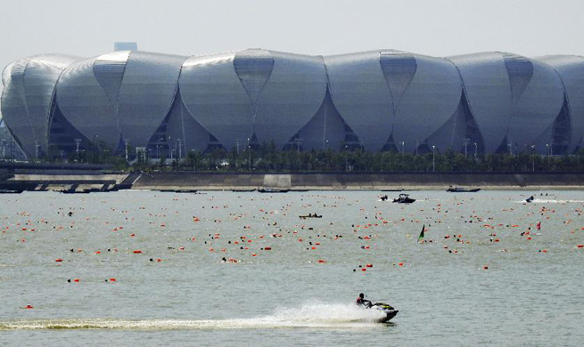 "2017 crossing of Qiantang River" activity held in China's Hangzhou