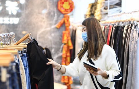 Wholesale markets resume business in Guangzhou