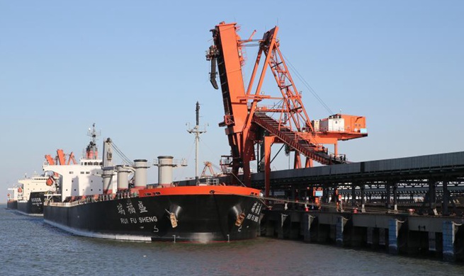 Annual throughput of China's Huanghua Port reaches over 300 million tons