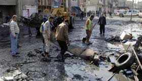 Suicide blast kills 32 in Baghdad
