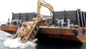 Thai gov't dumped tanks into sea to offer home for marine life