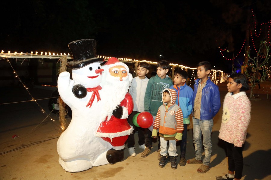 Pakistani Christians celebrate Christmas in joy-Xinhua