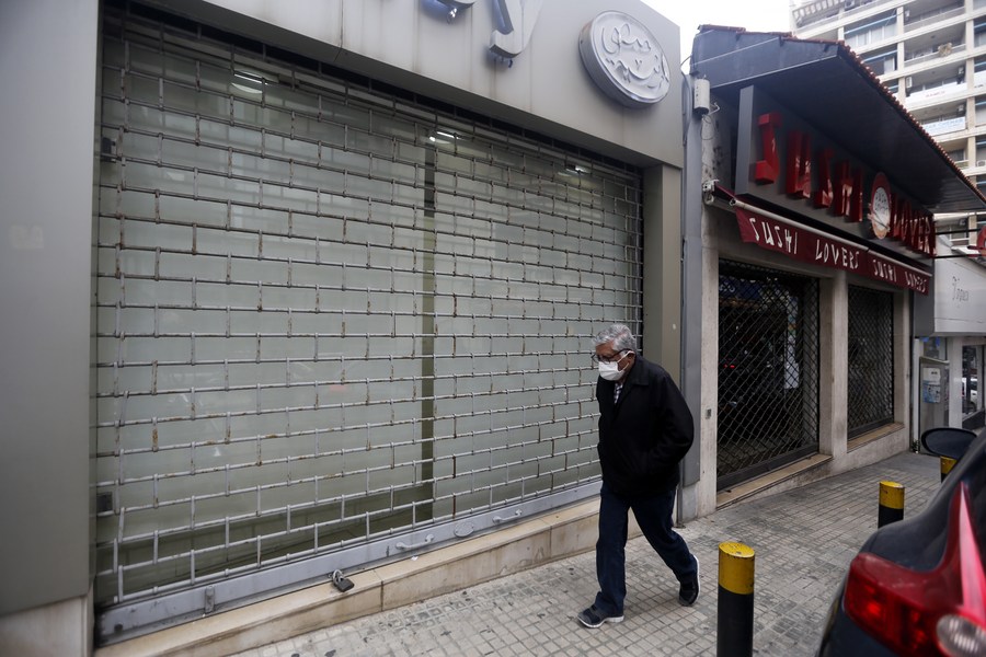 Large numbers of stores in Lebanon shut down due to financial crisisXinhua