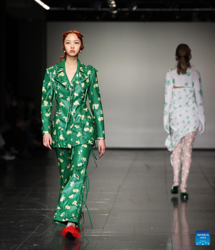 In Pics London Fashion Week Xinhua 