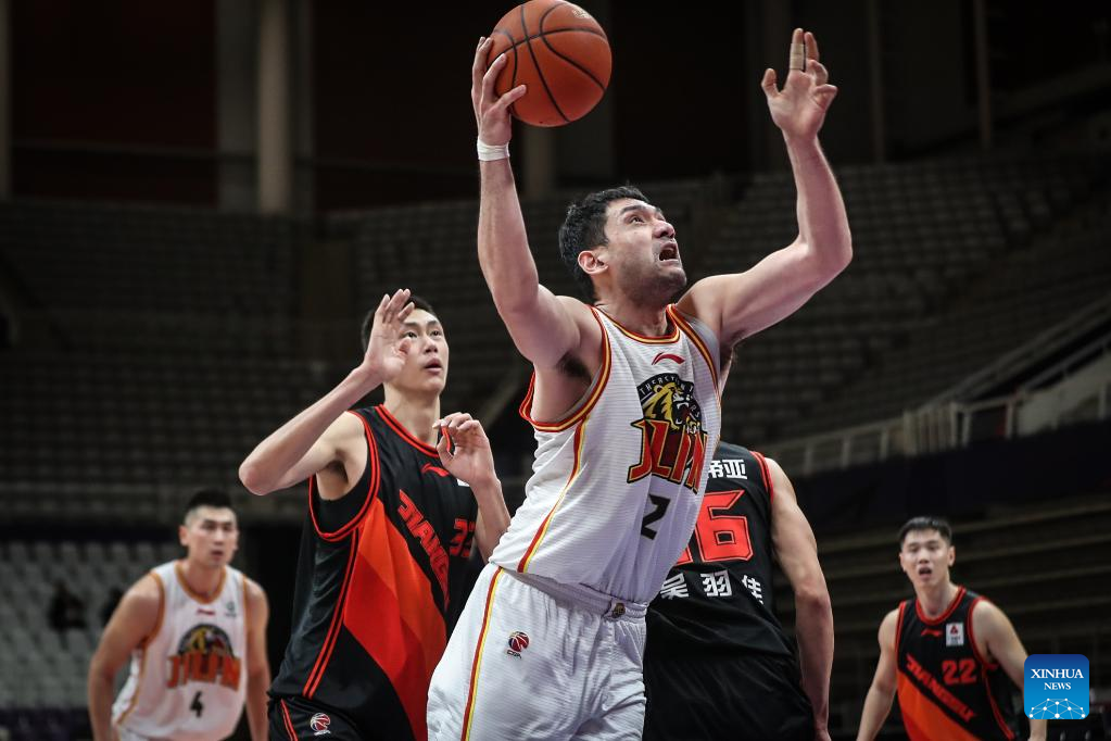 Highlights of CBA 45th round matches - Xinhua