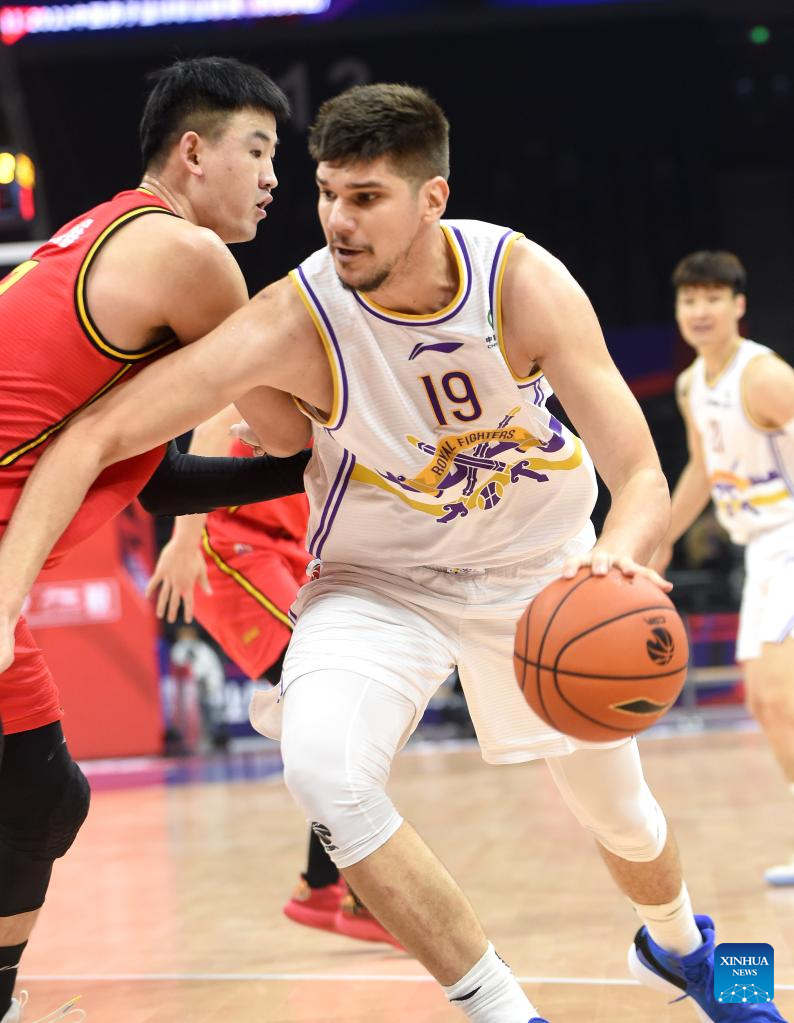 CBA league 5th round: Shenzhen vs. Qingdao - Xinhua