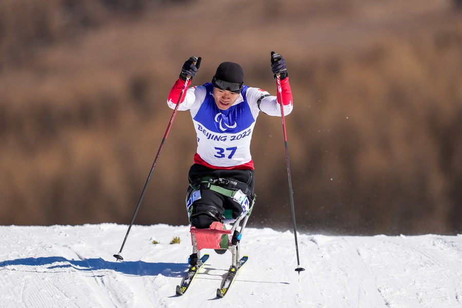 Inpics: Liu Zixu Wins China's First Gold Medal In Para Biathlon At 