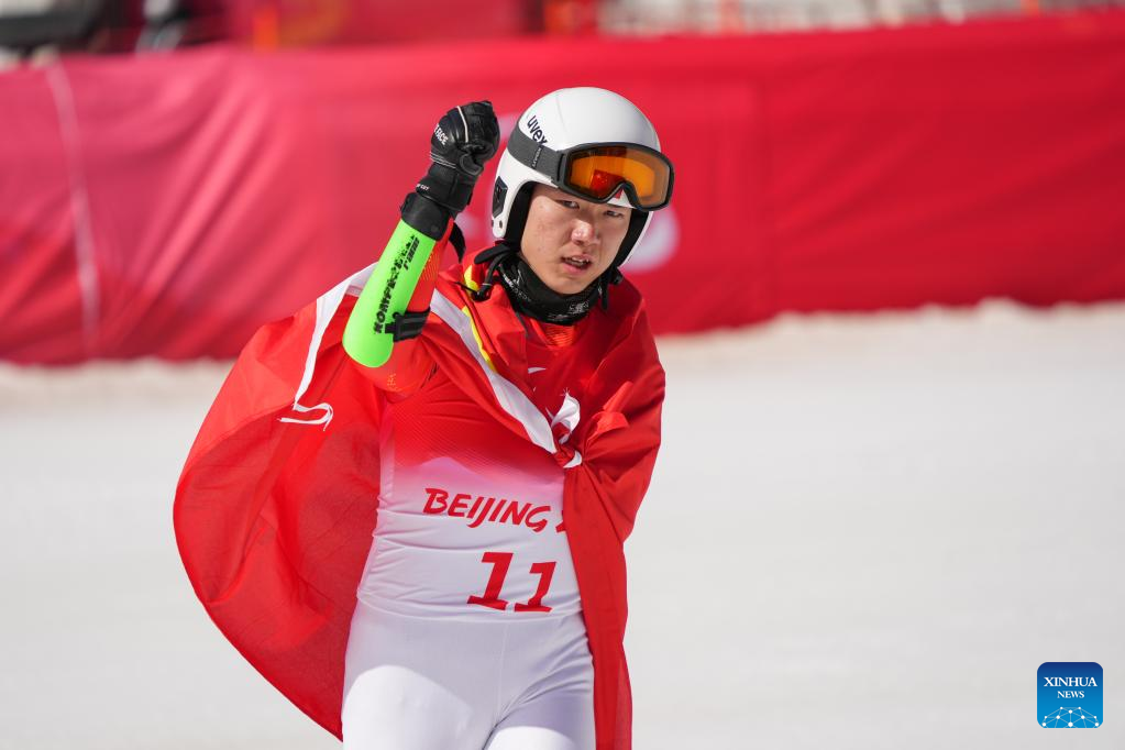 Liang Jingyi Wins Men'S Super-G Standing Gold At 2022 Winter  Paralympics-Xinhua