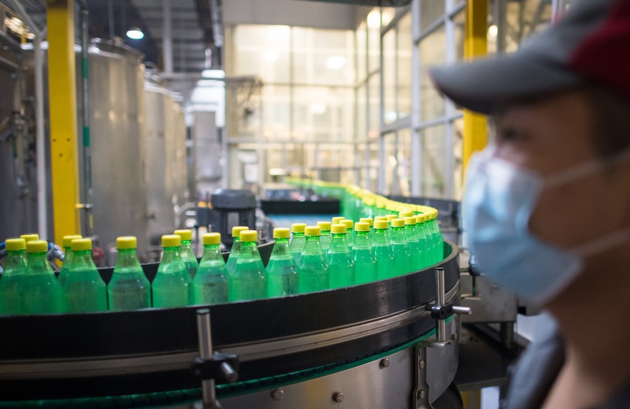 China's beverage industry records solid growth in 2021
