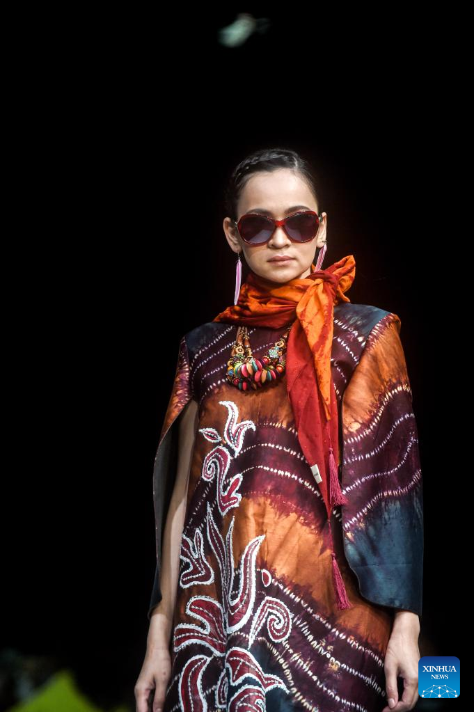 In pics: Indonesia Fashion Week 2022-Xinhua
