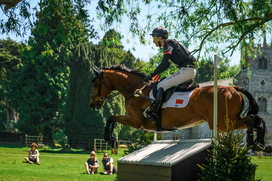 Chinese equestrian Hua Tian wins at 2022 Kelsall Hill InternationalXinhua