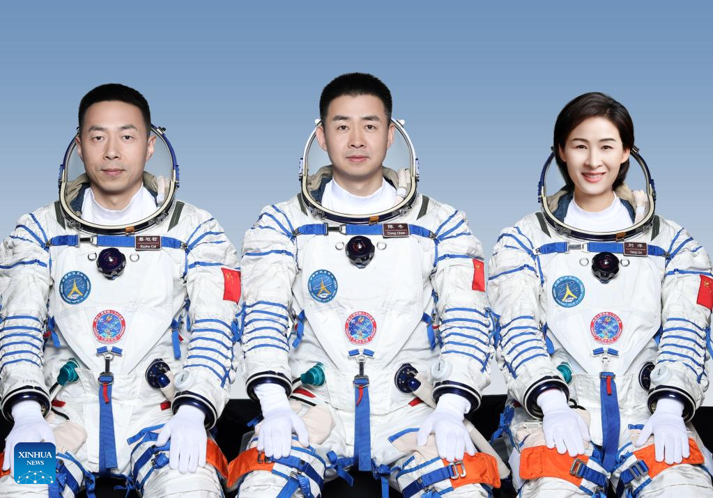 China unveils Shenzhou-14 crew for space station mission-Xinhua