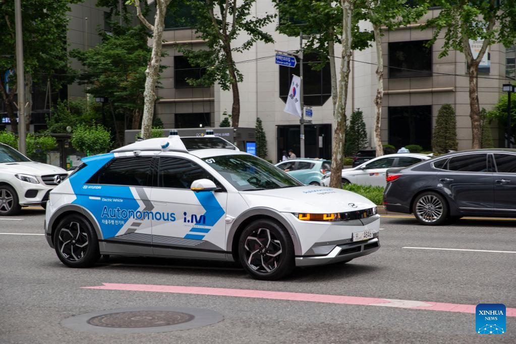 S.Korea initiates test operation of ridehailing service with self