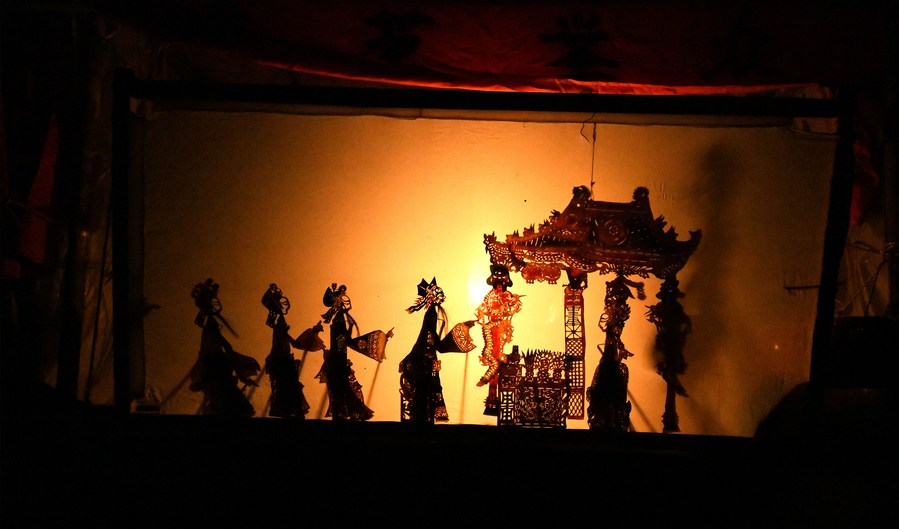 chinese shadow puppetry