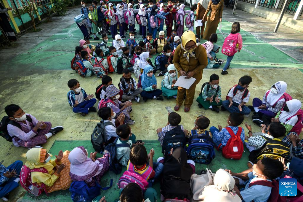 Jombang Elementary School In Indonesia Starts First School Day Xinhua