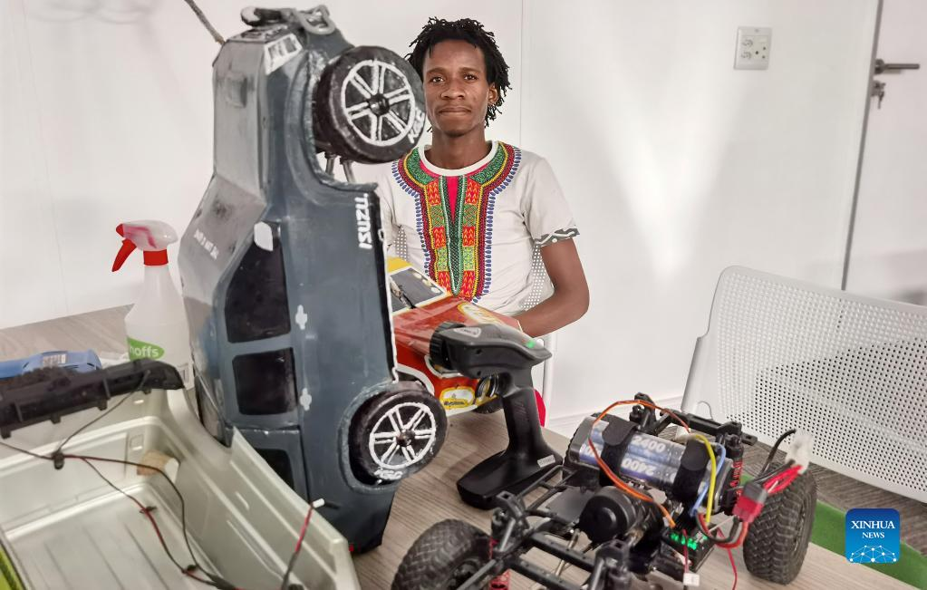 New business opportunities for Namibian young engineers are created by hand-made toys cars. Xinhua