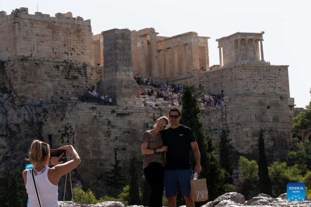 Νέα ρεκόρ σημειώνουν φέτος τα έσοδα από τον ελληνικό τουρισμό – Xinhua