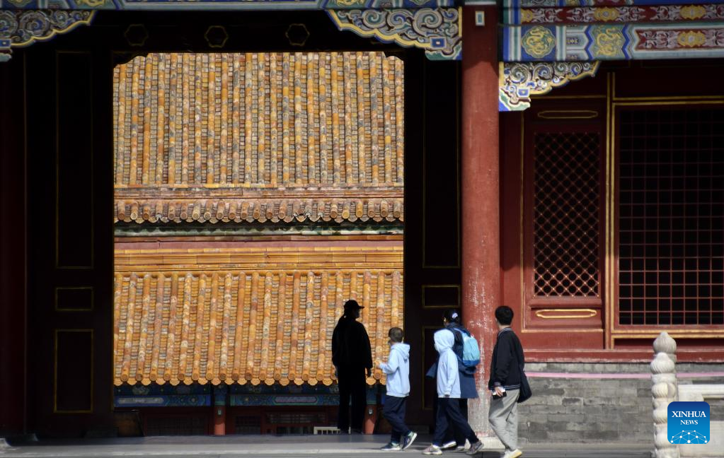Tourists visit Palace Museum during National Day holiday