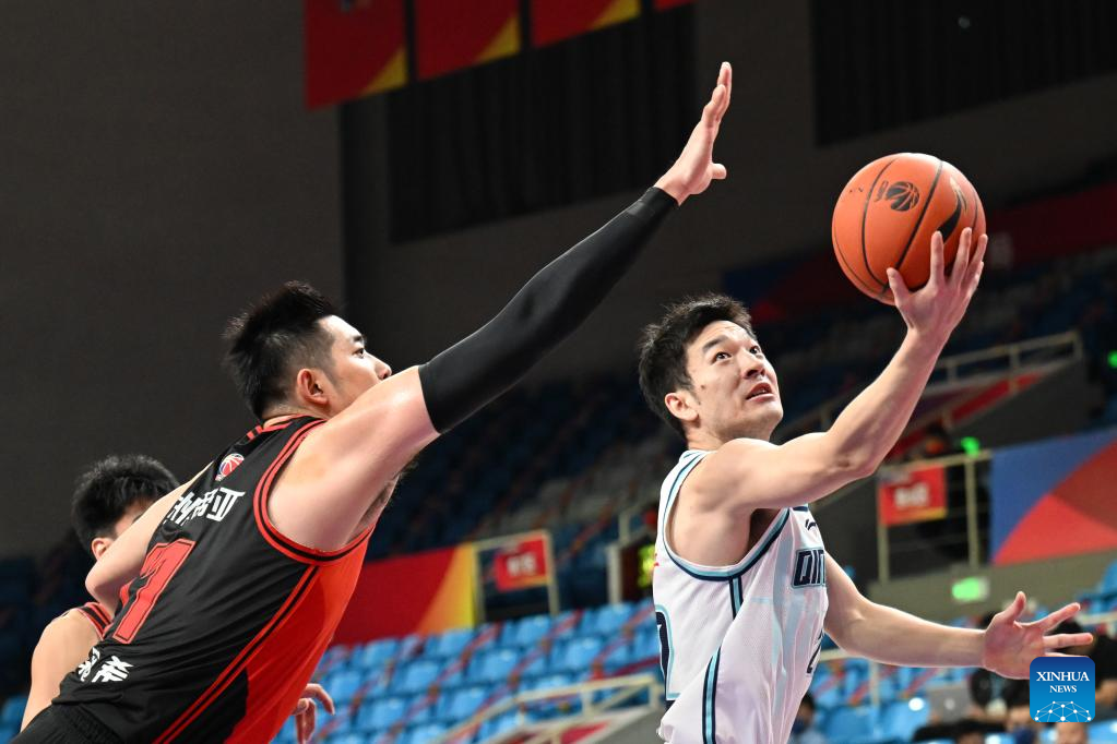 CBA league: Jiangsu Dragons vs. Qingdao Eagles-Xinhua