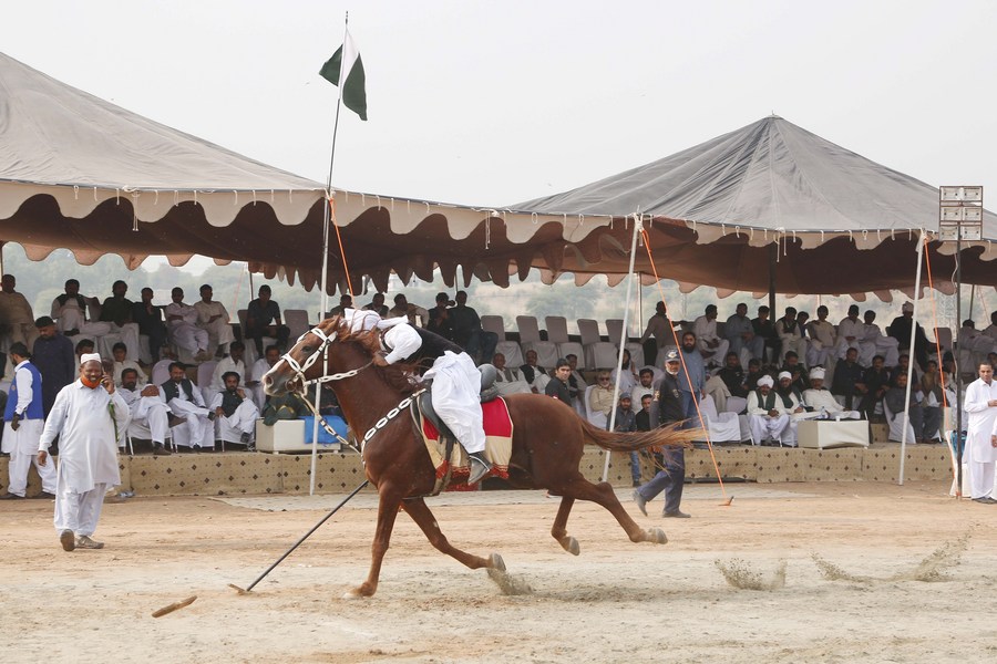 Asia Album Glimpse of tent pegging in Pakistan's RawalpindiXinhua