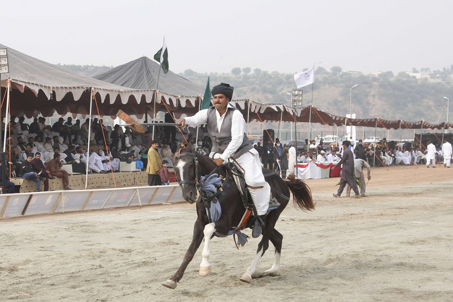 Asia Album Glimpse of tent pegging in Pakistan's RawalpindiXinhua