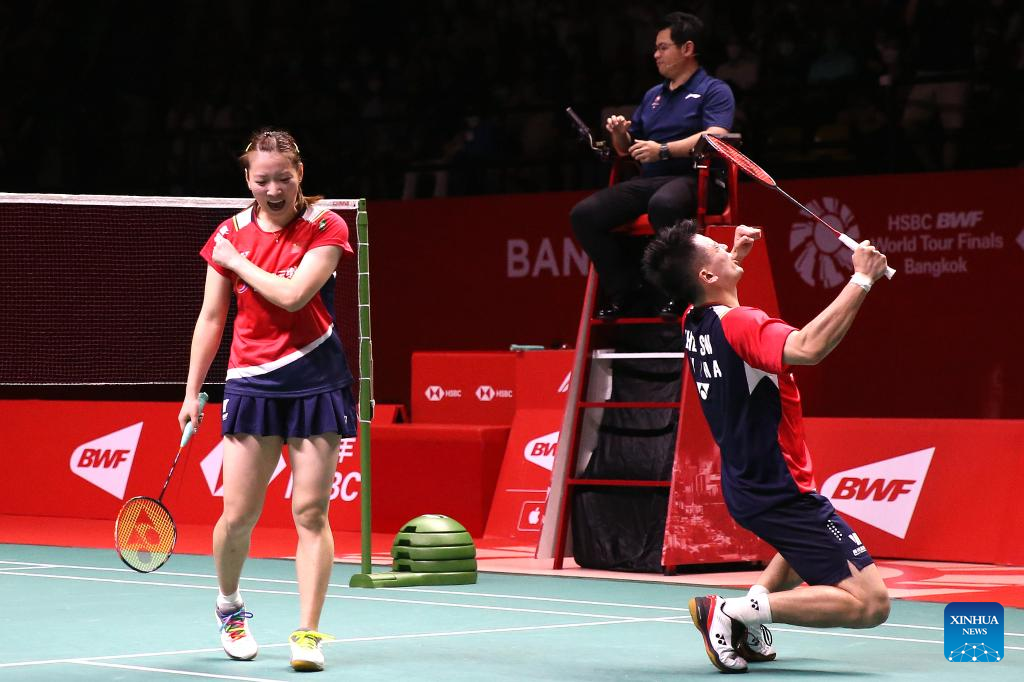 Chinese Shuttlers Bag Three Titles At BWF World Tour Finals-Xinhua