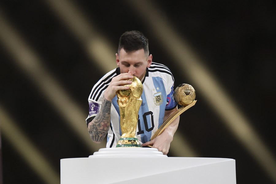 Feature Messi writes glorious final chapter to World Cup careerXinhua