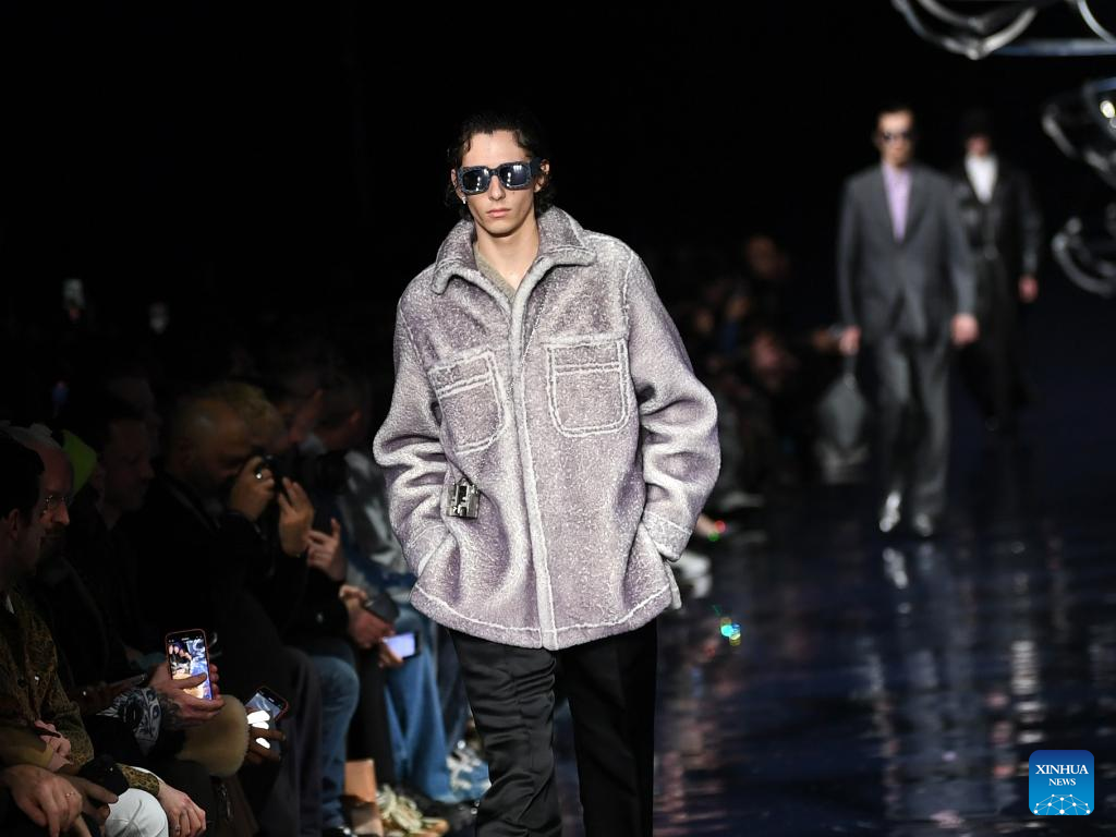 Versace at Milan Men's Fashion Week - Xinhua