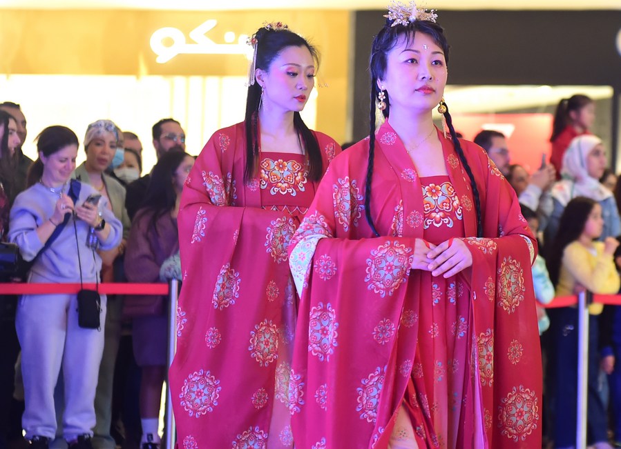 POTRET Pameran Busana China di Kuwait City-Image-3