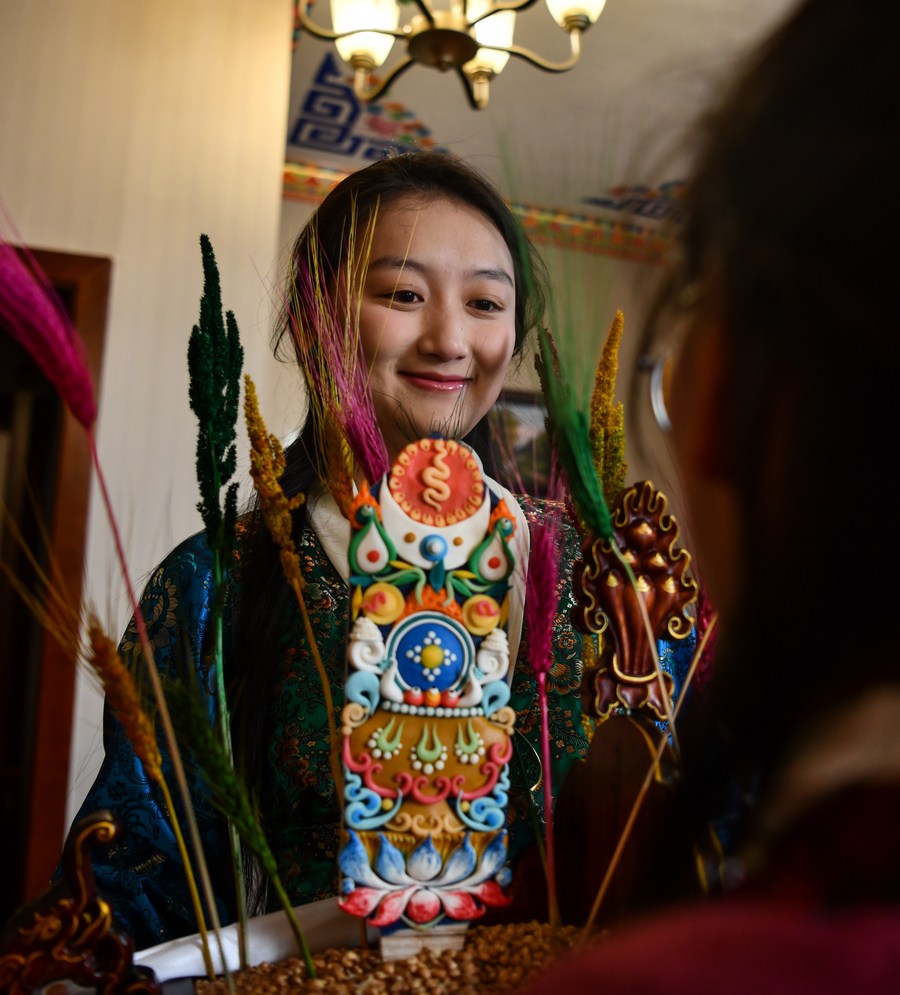 BUON ANNO DAL TIBET! ECCO IL LOSAR FESTIVAL FESTEGGIATO DA TRE FAMIGLIE DIVERSE, Mirabile Tibet