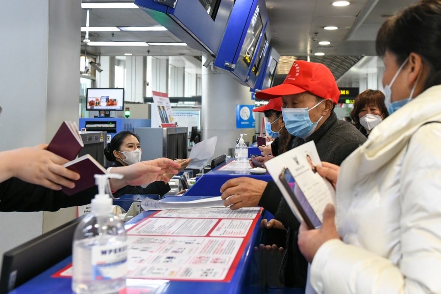 Deutschland hat COVID-19-Tests für Reisende aus China und Xinhua schrittweise eingestellt