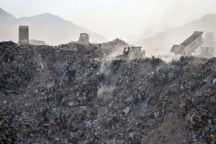 Türkiye’s massive quake rubble raises environmental concerns