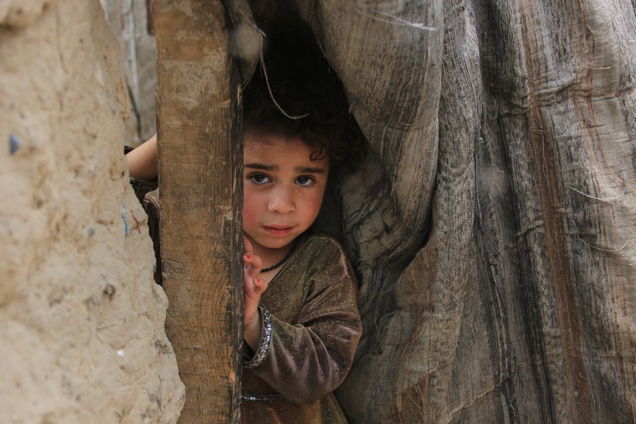 afghan kids eyes
